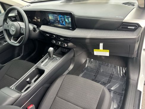 New 2026 Nissan Kicks S image 11