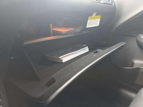 Used 2022 Dodge Challenger SXT w/ Plus Package image 29