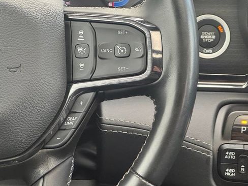 Used 2023 RAM 1500 Limited AWD/4WD image 17