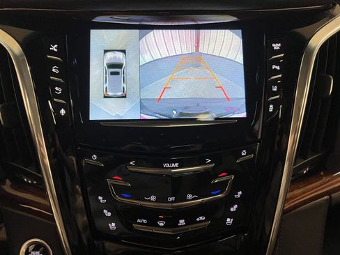 Used 2015 Cadillac Escalade Premium image 20