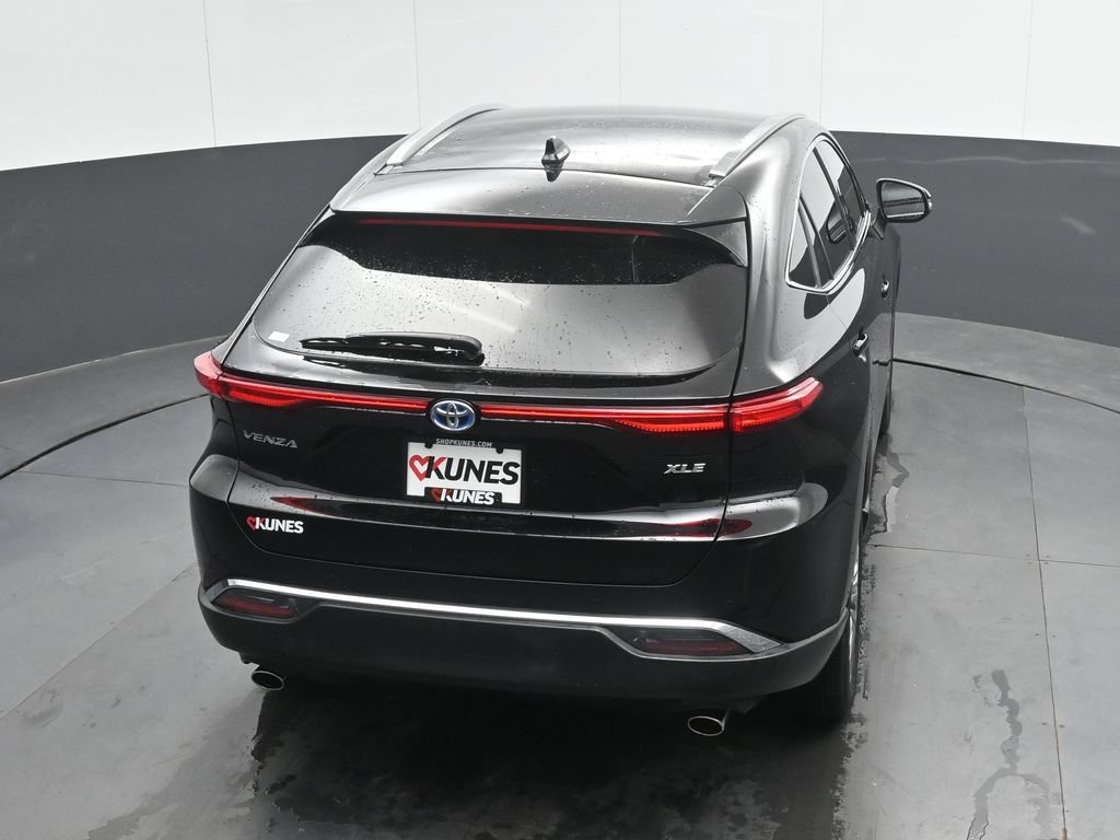 Used 2024 Toyota Venza XLE AWD/4WD image 30