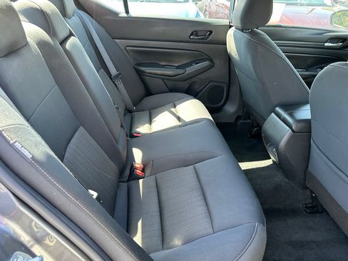 Used 2024 Nissan Altima 2.5 SV FWD image 18