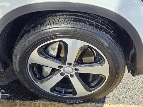 Used 2016 Mercedes-Benz GLC 300 4MATIC image 12