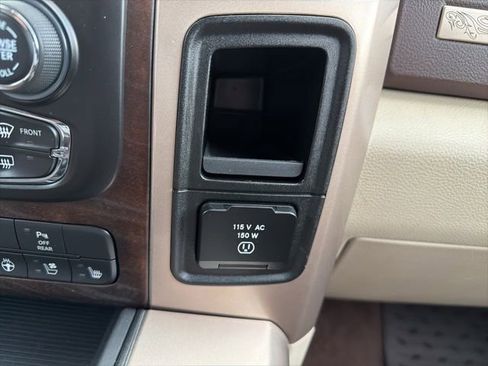 Used 2018 RAM 1500 Laramie Longhorn image 40