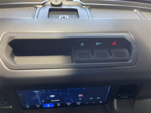 Used 2025 Ford Bronco Big Bend image 29