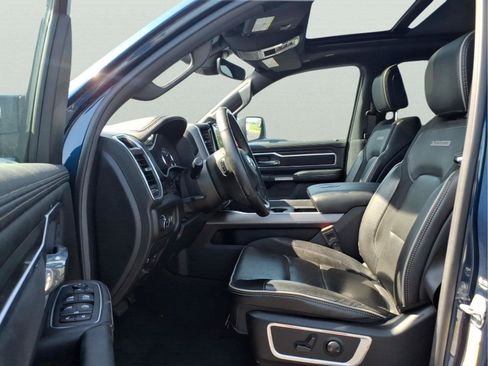 Used 2023 RAM 1500 Laramie AWD/4WD image 16