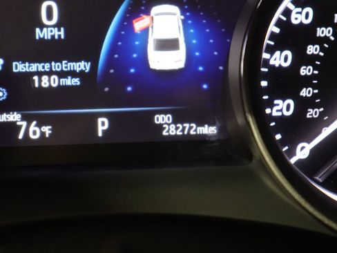 Used 2022 Toyota Camry SE w/ Carpet Mat Package (TMS) AWD/4WD image 37