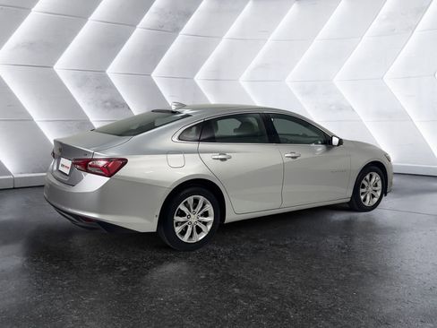 Used 2022 Chevrolet Malibu LT image 4