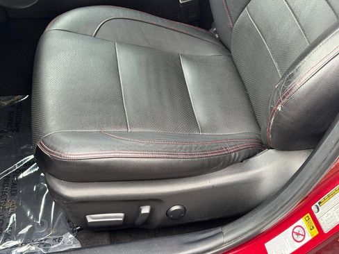 Used 2015 Toyota Camry SE FWD image 22