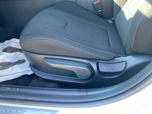 New 2026 Hyundai Elantra SE image 13