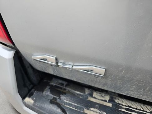 Used 2025 Toyota Tacoma SR5 AWD/4WD image 29