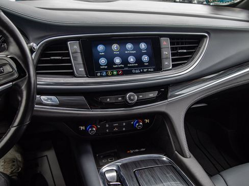 Used 2024 Buick Enclave Essence w/ Technology Package FWD image 16