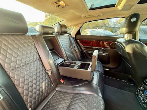 Used 2016 Jaguar XJ L Portfolio image 28