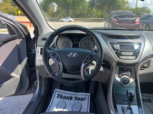 Used 2013 Hyundai Elantra Limited FWD image 13