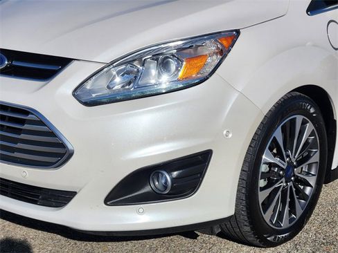 Used 2017 Ford C-MAX Energi Titanium w/ Equipment Group 501A image 8