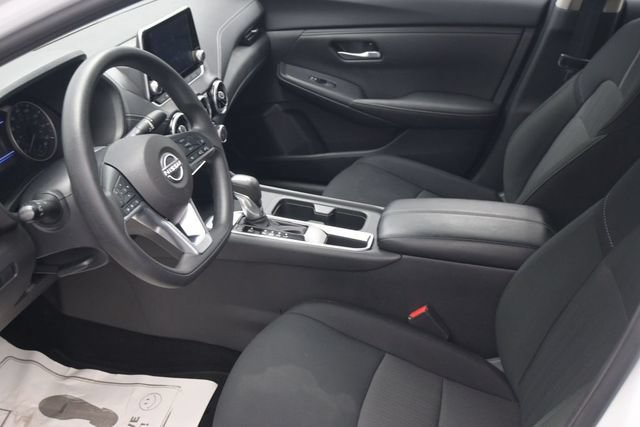 Used 2025 Nissan Sentra SV FWD image 24