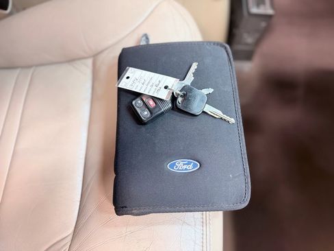 Used 2001 Ford Excursion Limited image 44