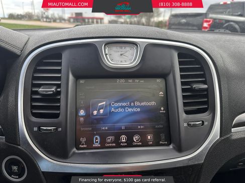 Used 2016 Chrysler 300 C AWD/4WD image 14