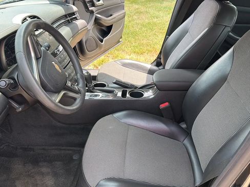 Used 2015 Chevrolet Malibu LT w/ Power Convenience Package FWD image 10