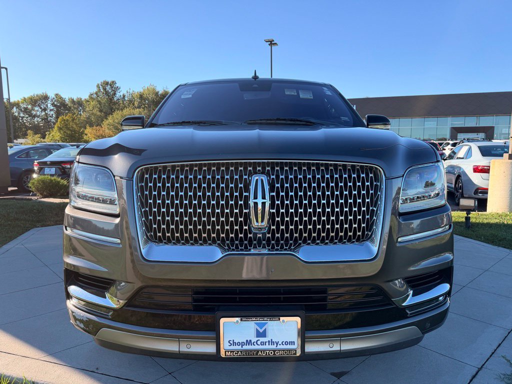 Used 2018 Lincoln Navigator L Select w/ Technology Package AWD/4WD image 11