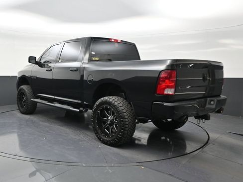 Used 2017 RAM 1500 Express w/ Black Ram 1500 Express Group AWD/4WD image 3