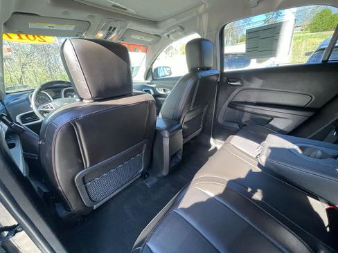 Used 2017 Chevrolet Equinox LT w/ Midnight Edition image 21