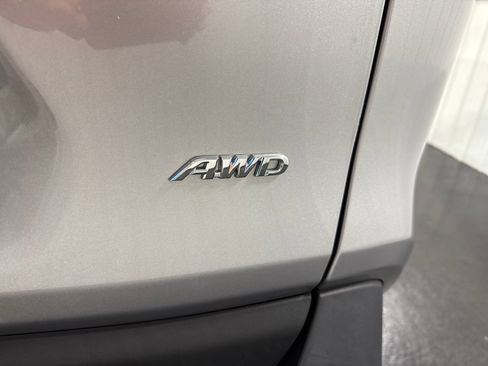 Used 2024 Toyota RAV4 XLE AWD/4WD image 44