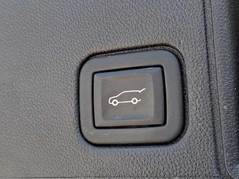 Used 2023 GMC Terrain AT4 w/ Infotainment Package II AWD/4WD image 34