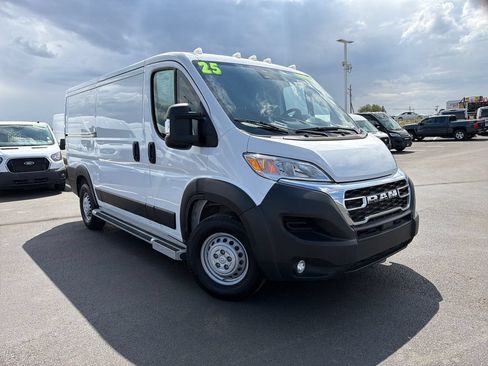Used 2025 RAM ProMaster 2500 w/ U-Haul Equipment Group FWD image 1