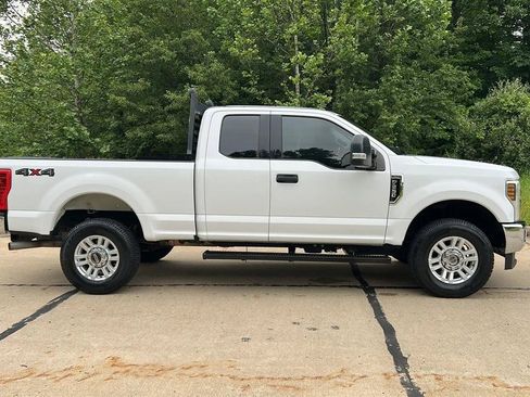 Used 2018 Ford F250 XLT w/ XLT Value Package AWD/4WD image 7