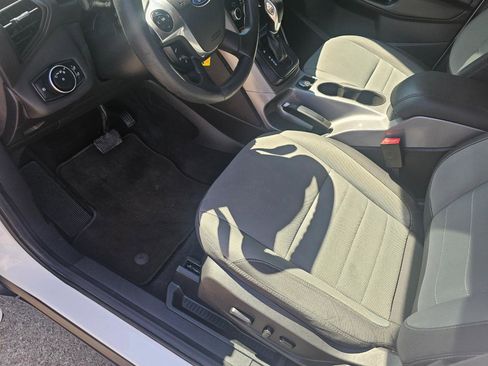 Used 2016 Ford Escape SE AWD/4WD image 25