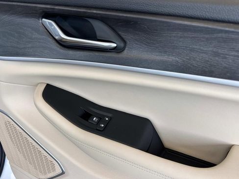 New 2026 Jeep Grand Cherokee Limited RWD image 26