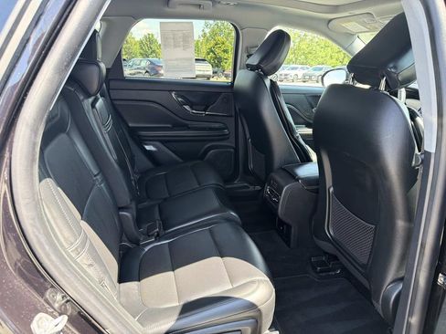 Used 2021 Lincoln Corsair AWD w/ Premium Package image 25