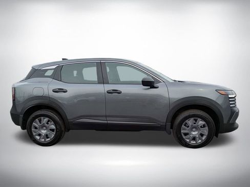 Used 2026 Nissan Kicks S FWD image 3