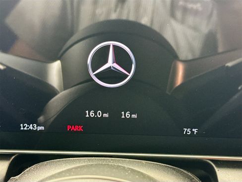 New 2025 Mercedes-Benz GLC 63 AMG S image 13