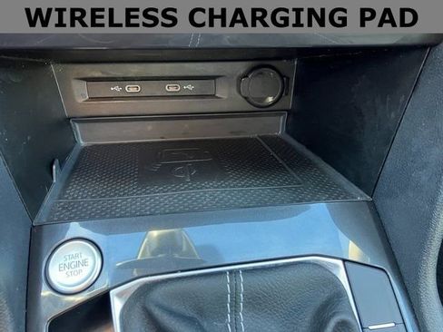 Used 2022 Volkswagen Tiguan SE image 10