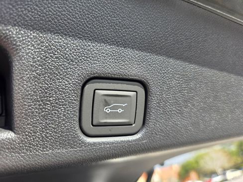 New 2026 Chevrolet Traverse High Country w/ LPO, Floor Liner Package image 25