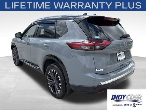 Used 2025 Nissan Rogue Platinum w/ Tech Package FWD image 6