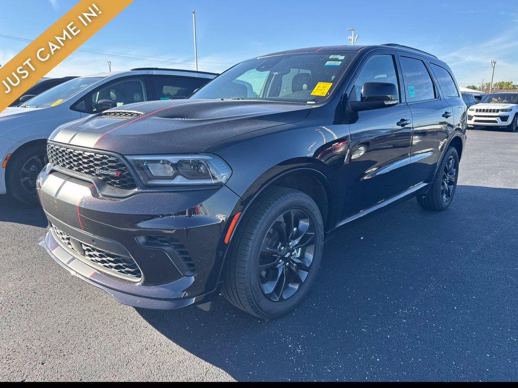 Used 2025 Dodge Durango GT AWD/4WD image 3