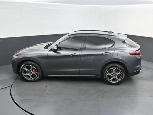 Used 2018 Alfa Romeo Stelvio Sport w/ Quick Order Package 22J Sport image 27