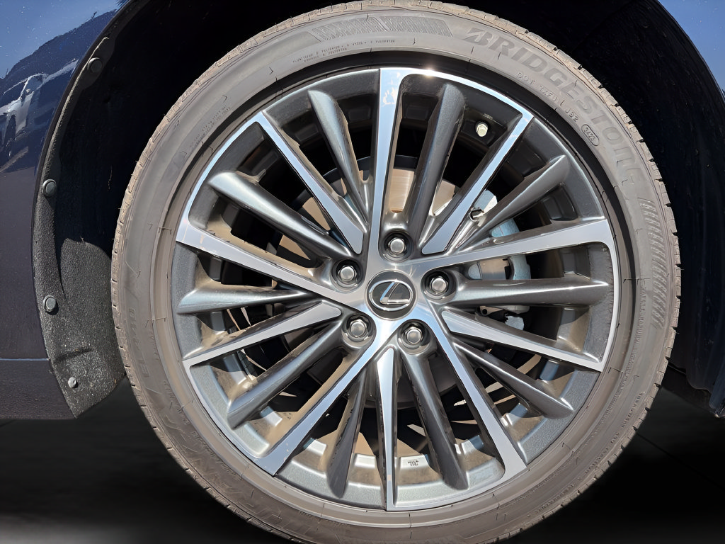 Used 2024 Lexus ES 350 w/ Premium Package FWD image 25