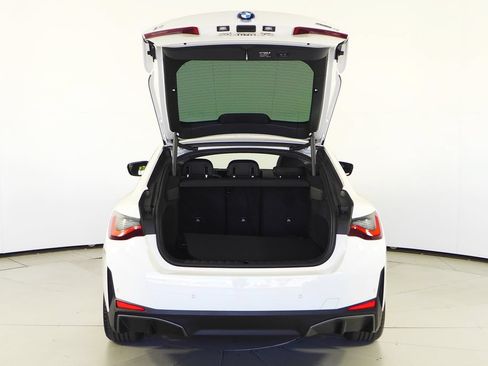 Used 2025 BMW i4 eDrive40 w/ Premium Package RWD image 10