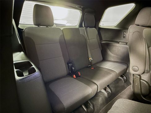 Used 2023 Chevrolet Traverse LT image 26