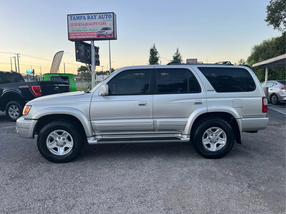 Used 2000 Toyota 4Runner Limited AWD/4WD image 8