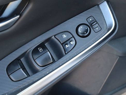 Used 2022 Nissan Sentra SR FWD image 19
