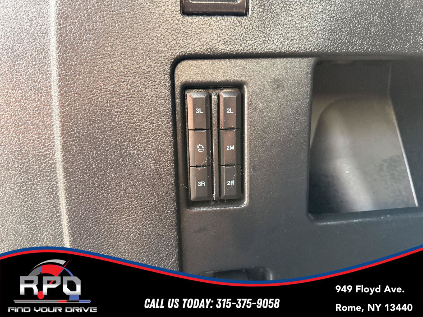 Used 2020 Ford Expedition Max XLT w/ Equipment Group 202A AWD/4WD image 22