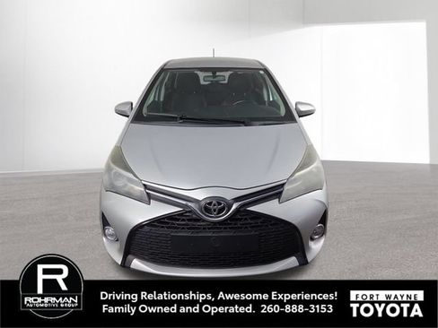 Used 2015 Toyota Yaris SE FWD image 3