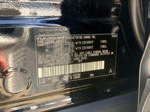 Used 2024 Toyota RAV4 LE FWD image 33