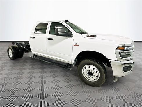 New 2026 RAM 3500 Tradesman w/ Chrome Appearance Group image 6