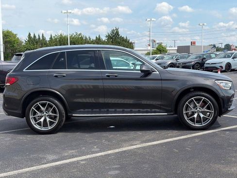 Used 2020 Mercedes-Benz GLC 300 4MATIC image 4
